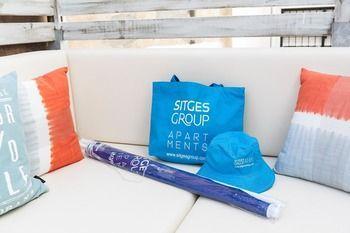 Group Blue And White Hotel 3*