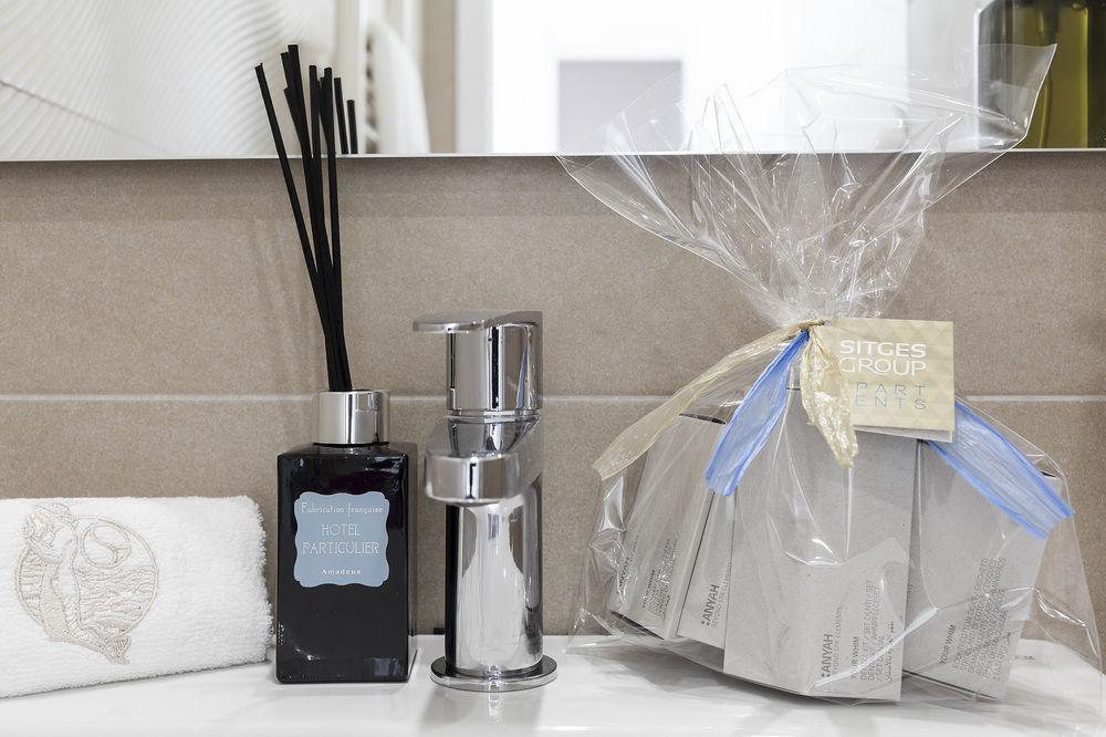 Group Blue And White Hotel 3*