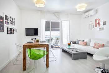 Hotel Group Blue And White 3*